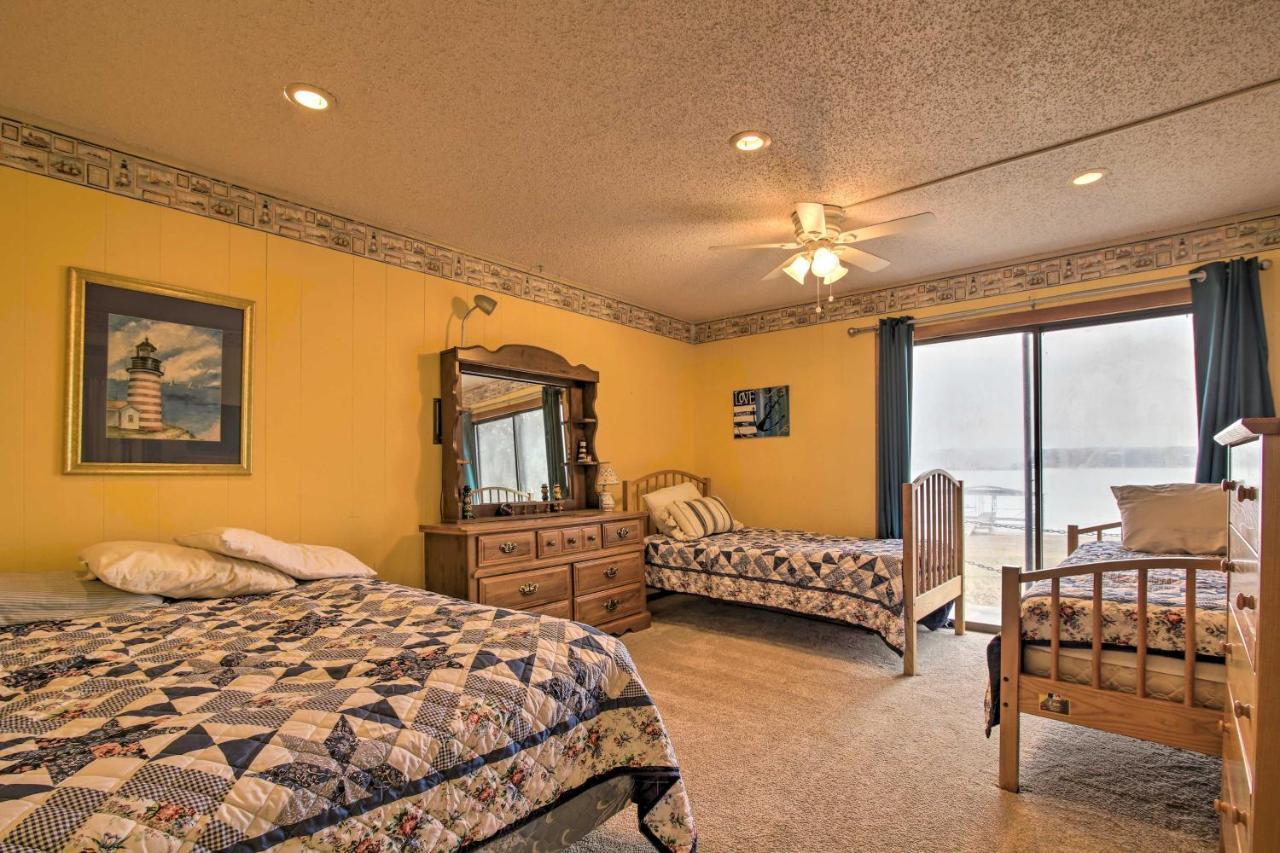 Rustic Lake Buchanan Hideaway With Game Room And Grill Tow Extérieur photo